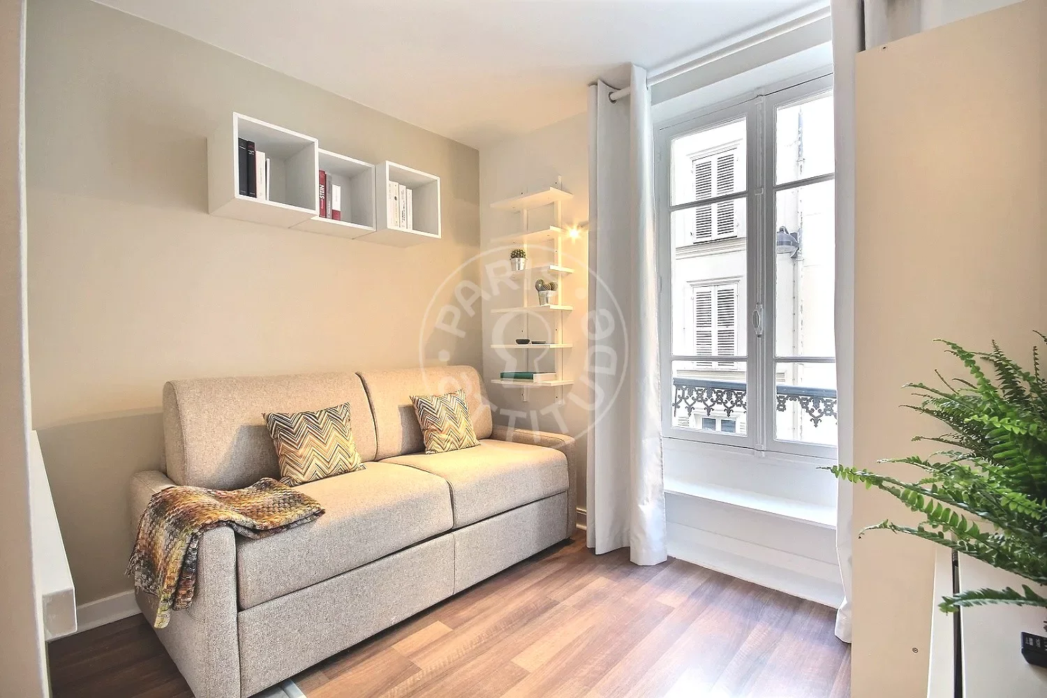 Appartement Rue Augereau à Paris