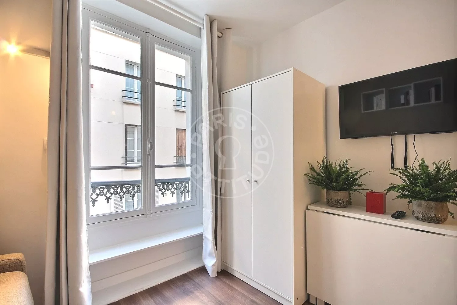 Appartement Rue Augereau à Paris
