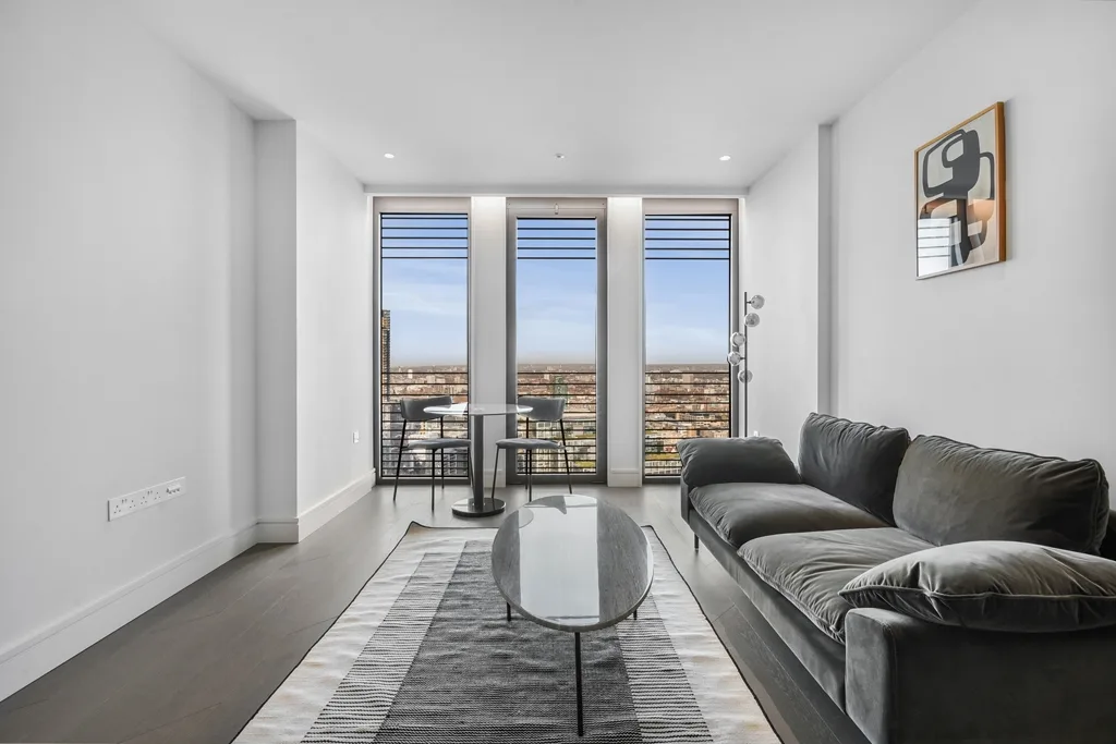 Flat Bishopsgate in City of London
