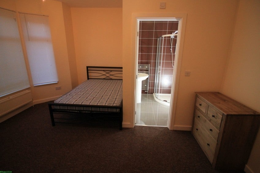 Room Britannia Street in Coventry