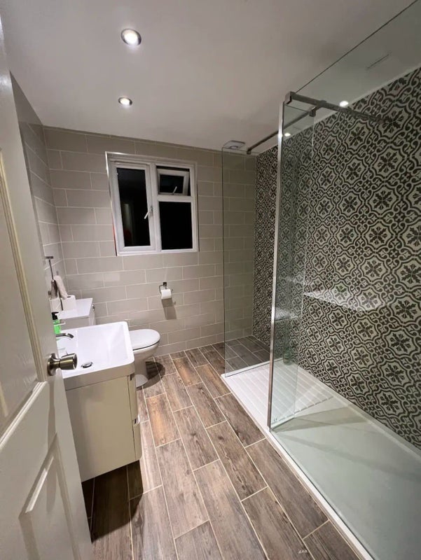 Room Northgate Road in Crawley