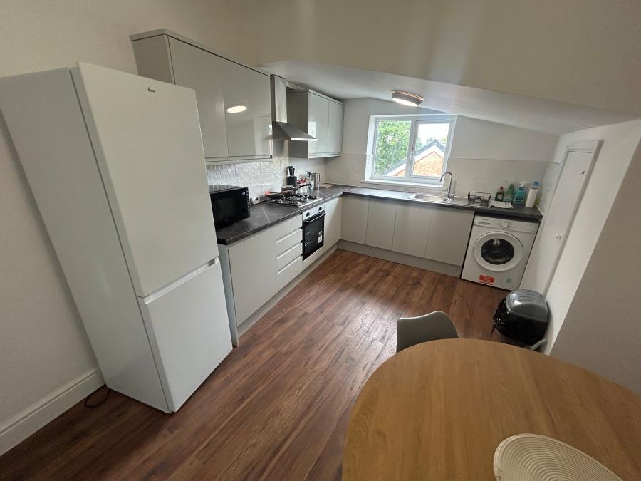 Room Bramble Court in East Staffordshire