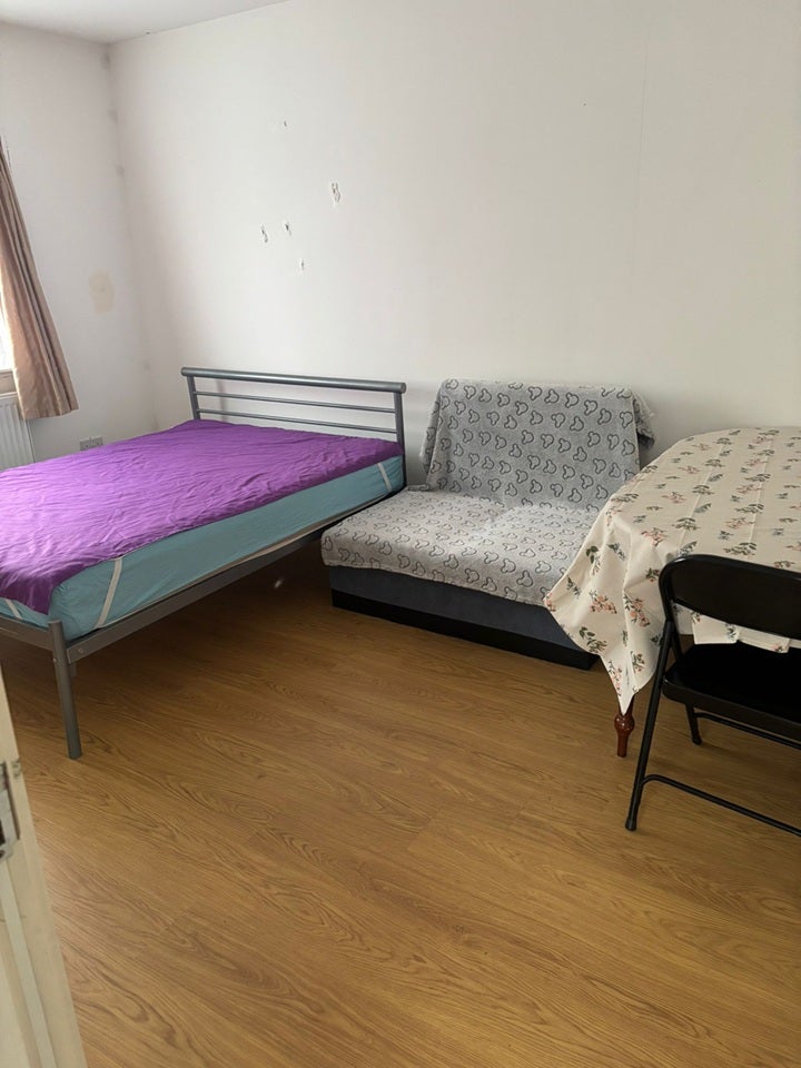 Room Canning Crescent in Greater London