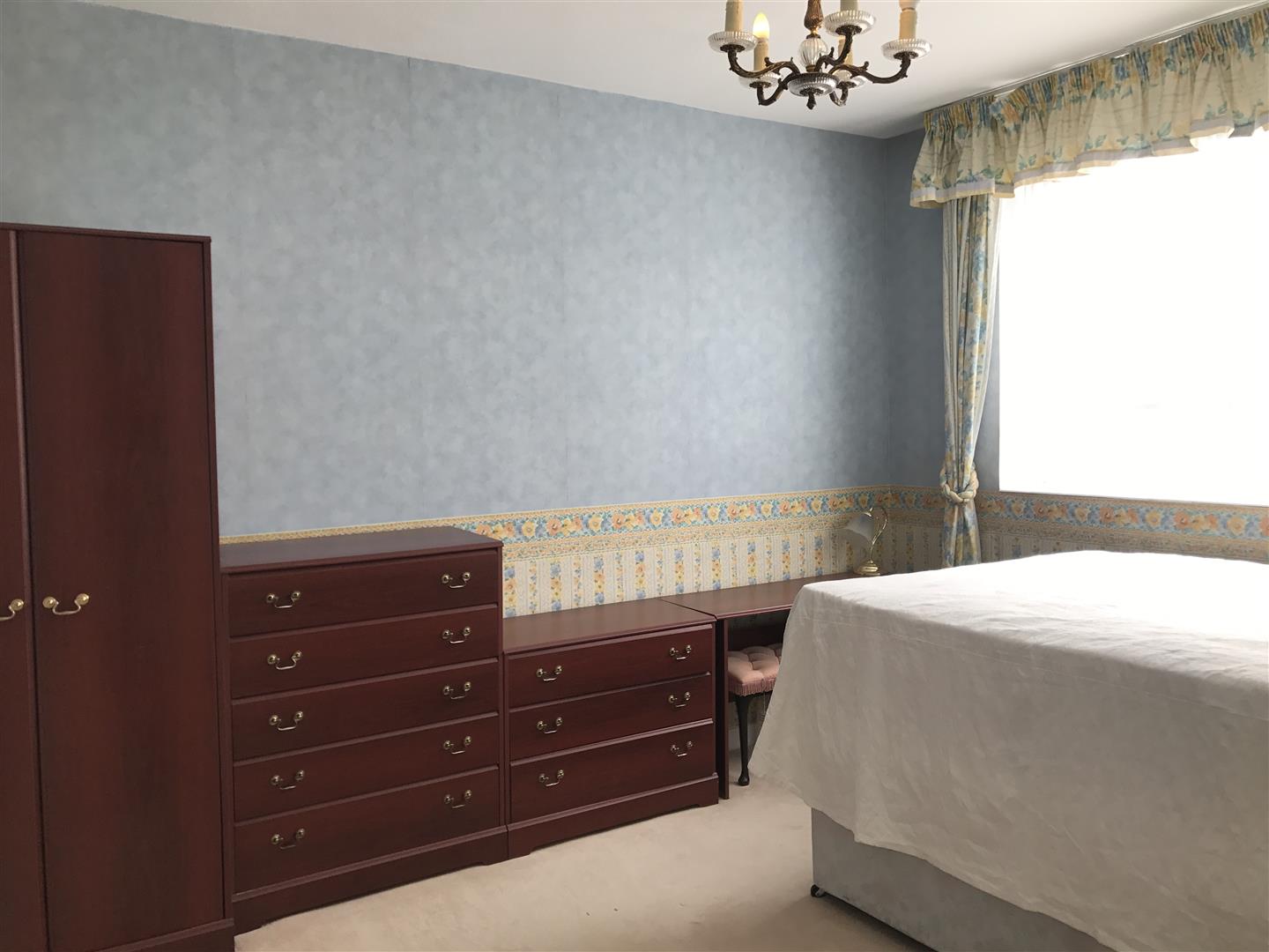 Flat Prince of Wales Close in Greater London
