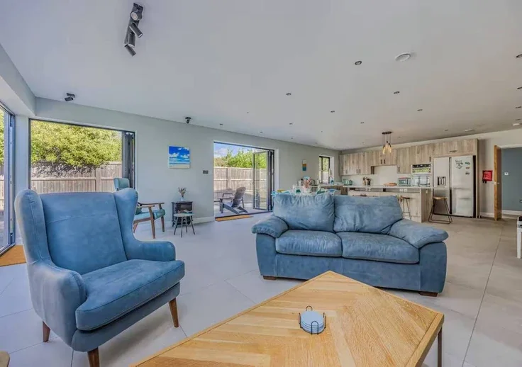 House Seafield Close in Chichester