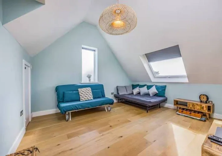House Seafield Close in Chichester