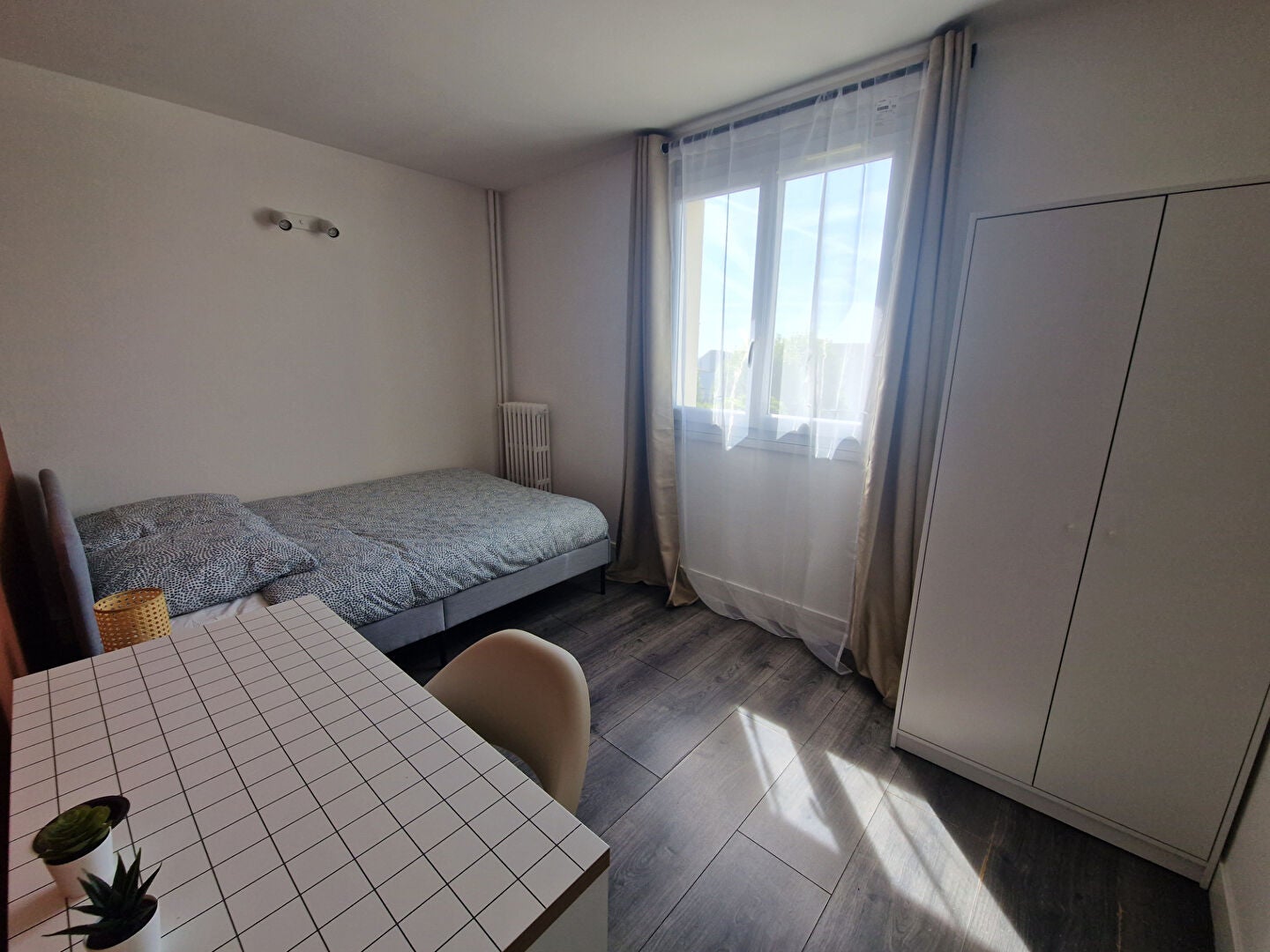 Chambre Avenue de Bruxelles à Caen