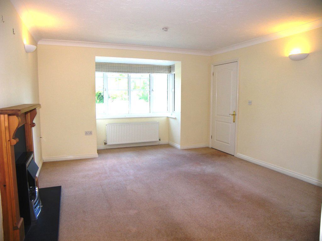 House Spring Grove in Mole Valley