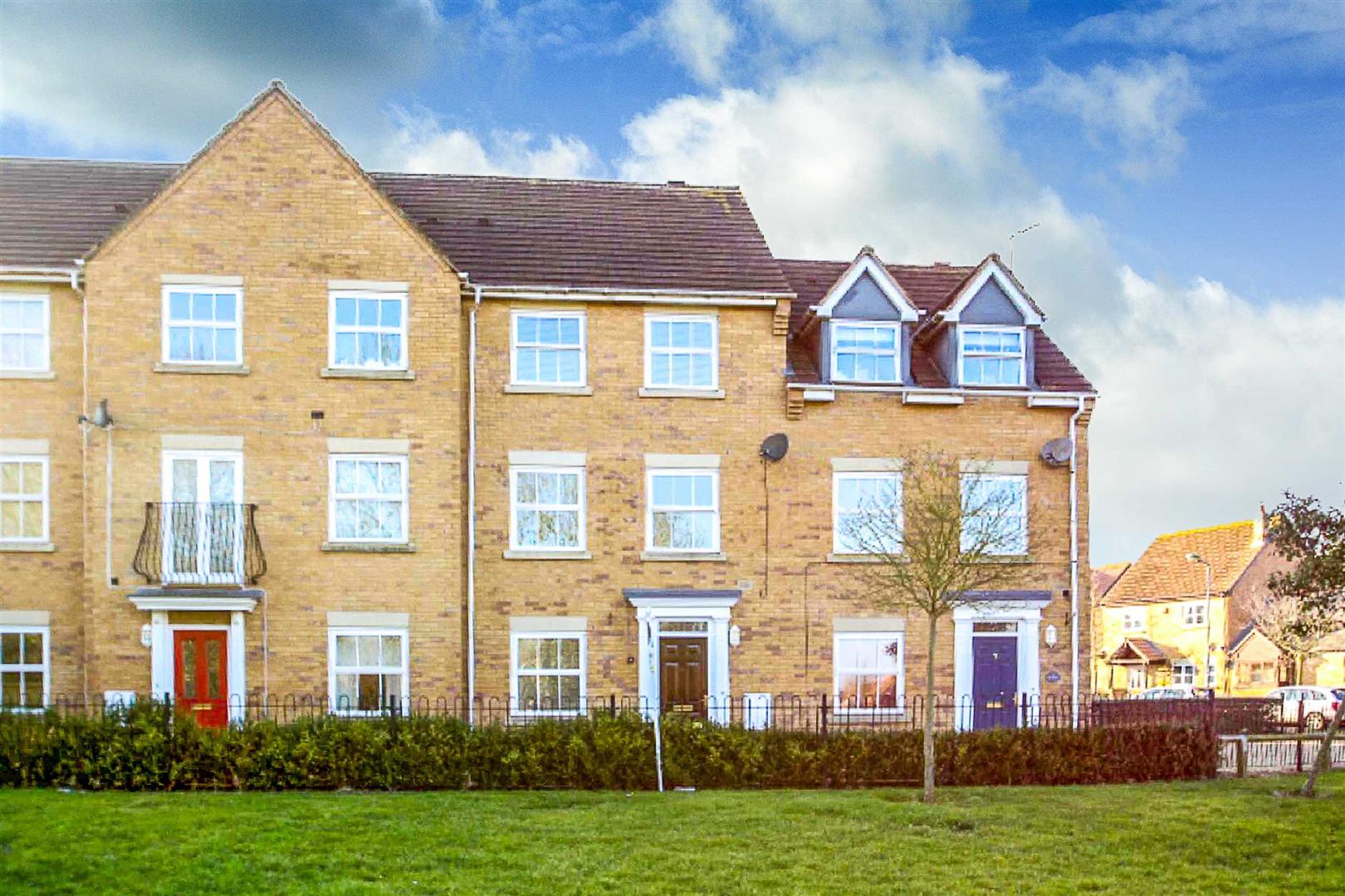 House Fripp Gardens in Shenley Church End