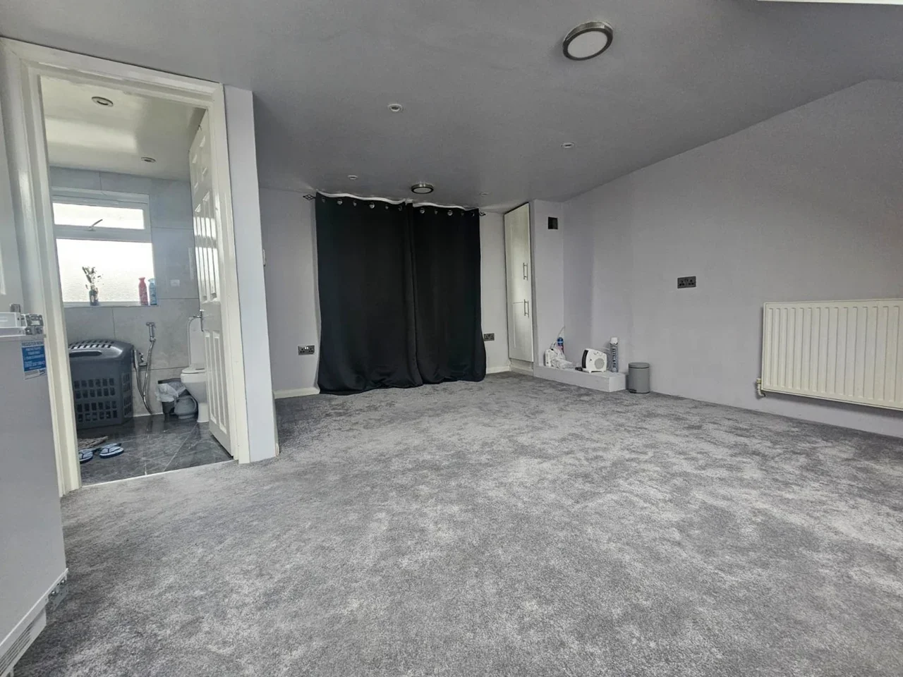 Room Seymer Road in Greater London