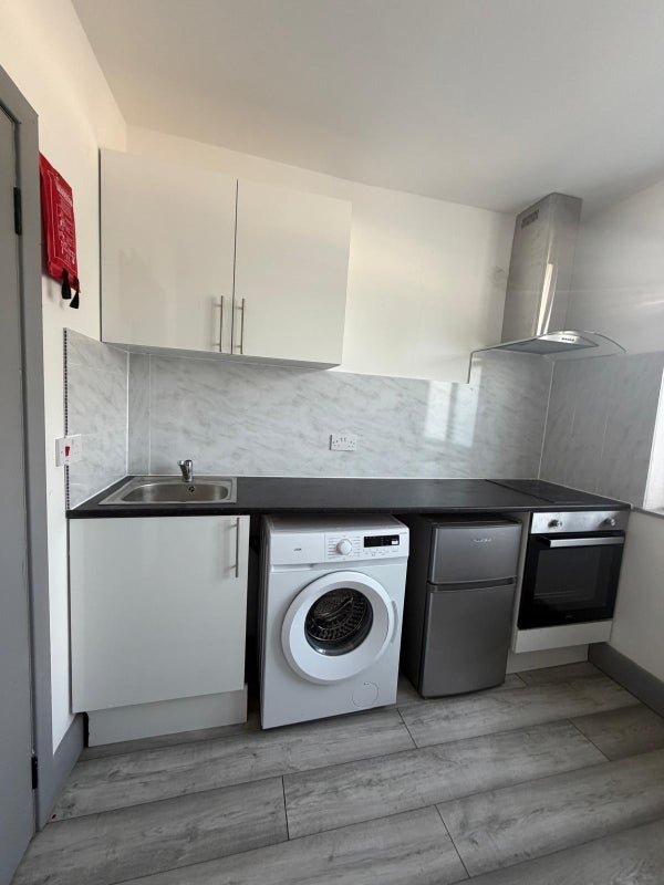 Flat Bath Road in Slough