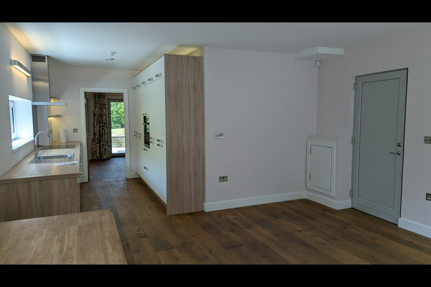 Flat East End in Weedon