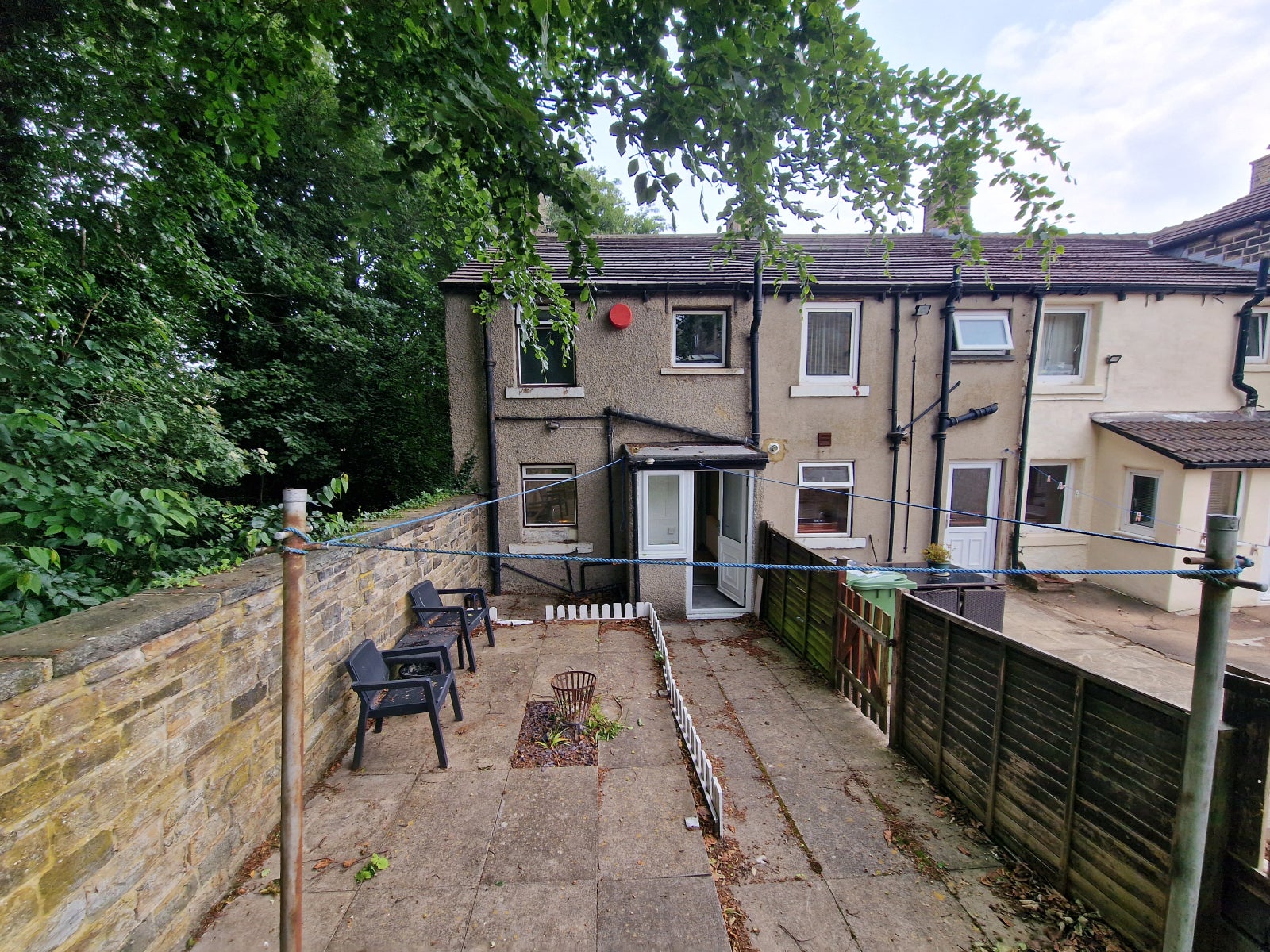 House Briggs Terrace in Kirklees