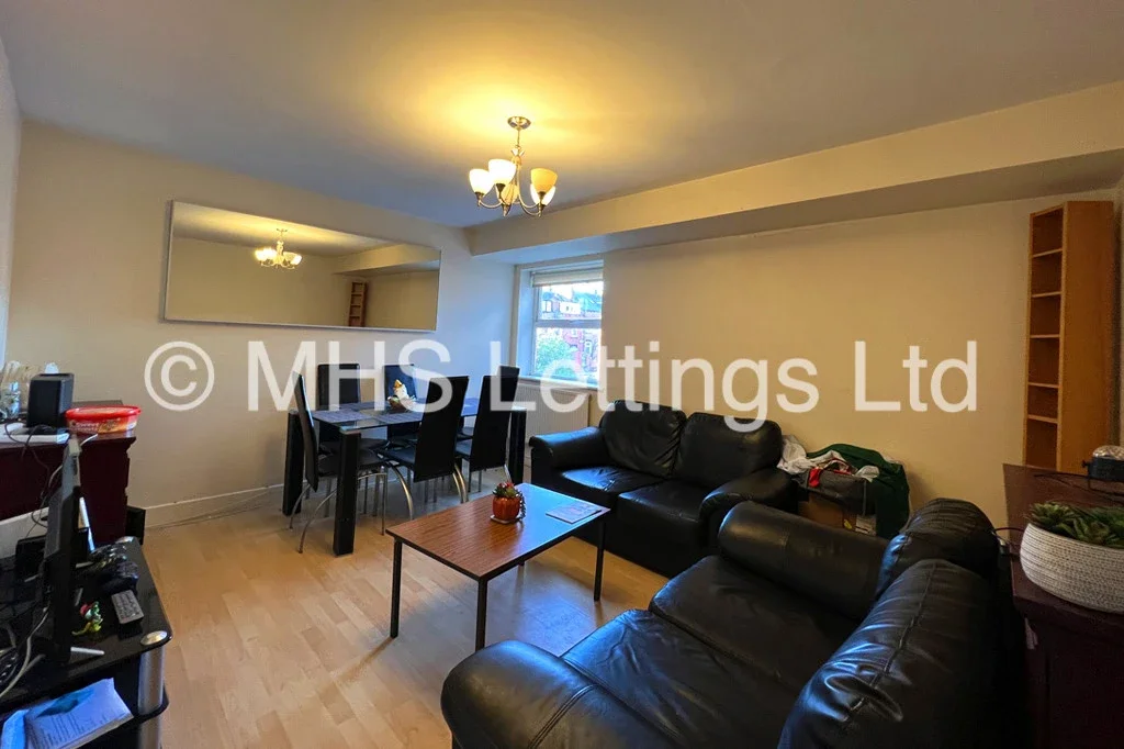 Flat Welton Road in Leeds