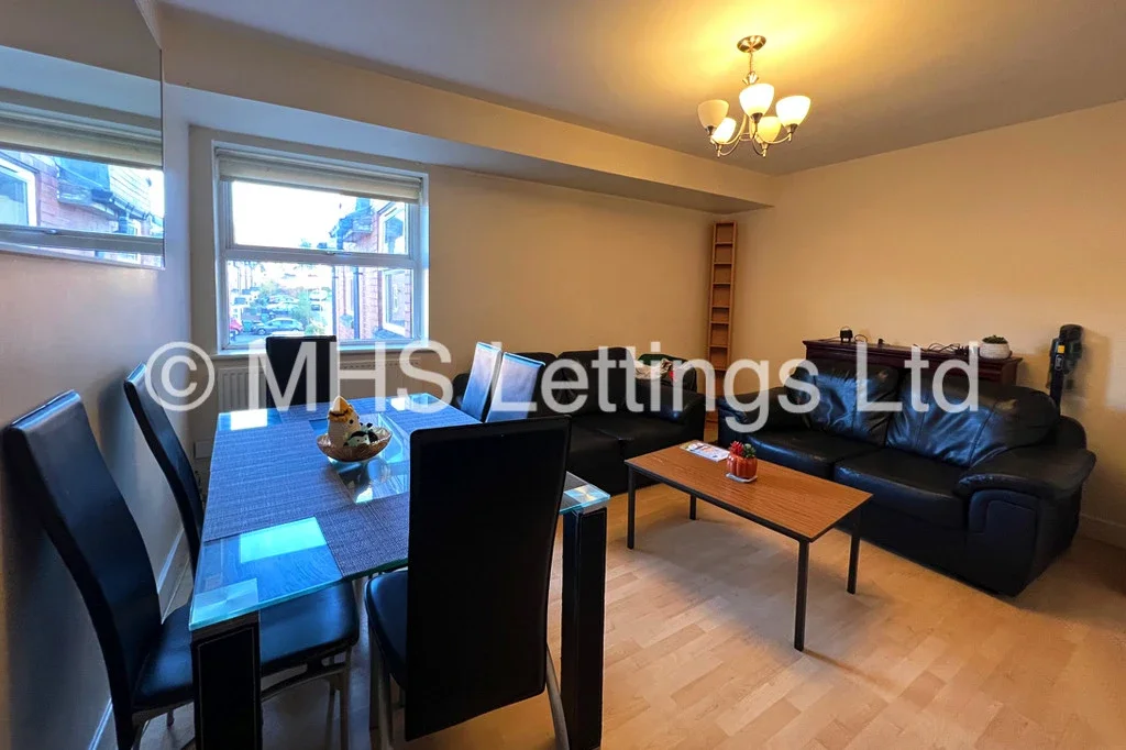 Flat Welton Road in Leeds