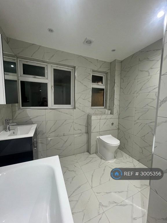 Flat Kimptons Mead in Hertsmere