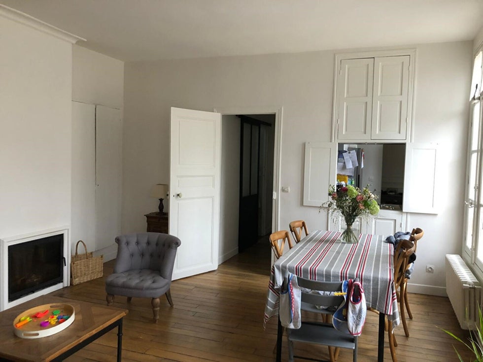 Flat Rue René Aubert in Versailles