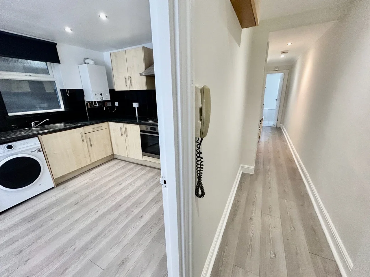 Flat Whitworth Road in Greater London