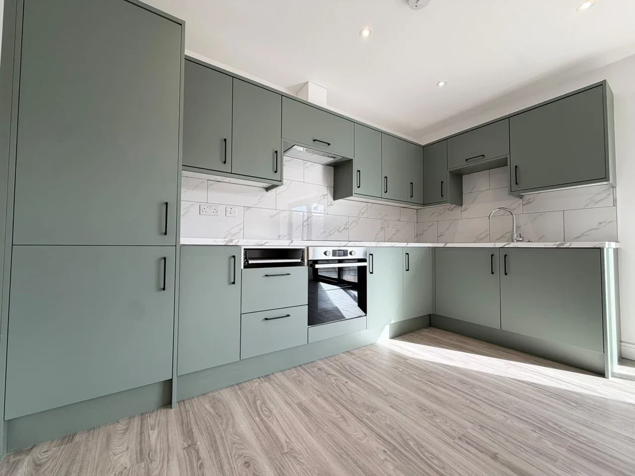 Flat Dunstable Place in Luton