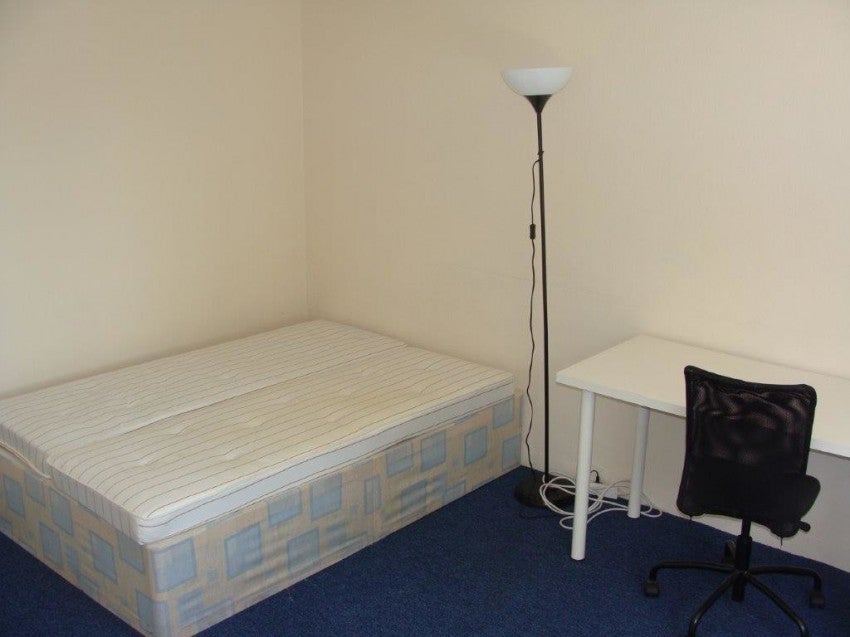Flat Highfield Lane in Southampton