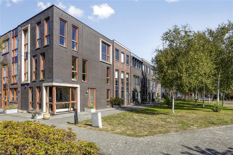 Tussenwoning te koop: Oslohaven 64, Purmerend