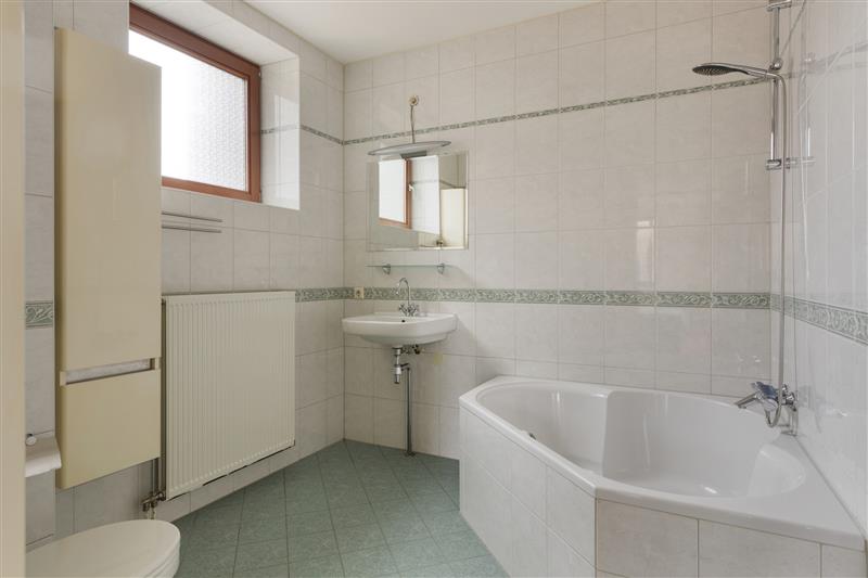 Tussenwoning te koop: Oslohaven 64, Purmerend
