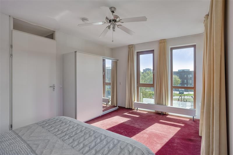 Tussenwoning te koop: Oslohaven 64, Purmerend