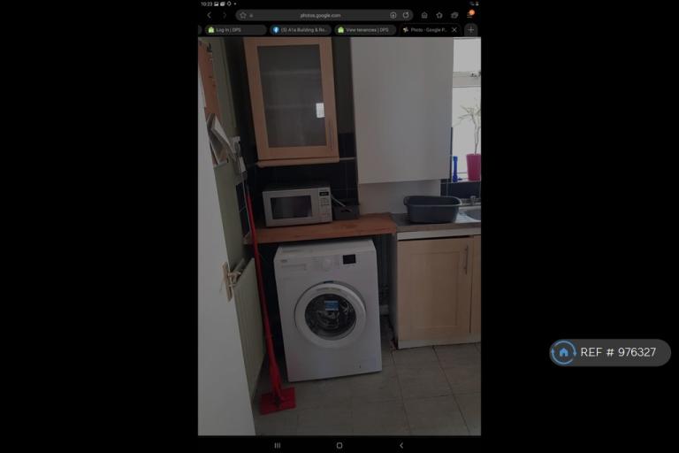 Room Westminster Avenue in Greater London