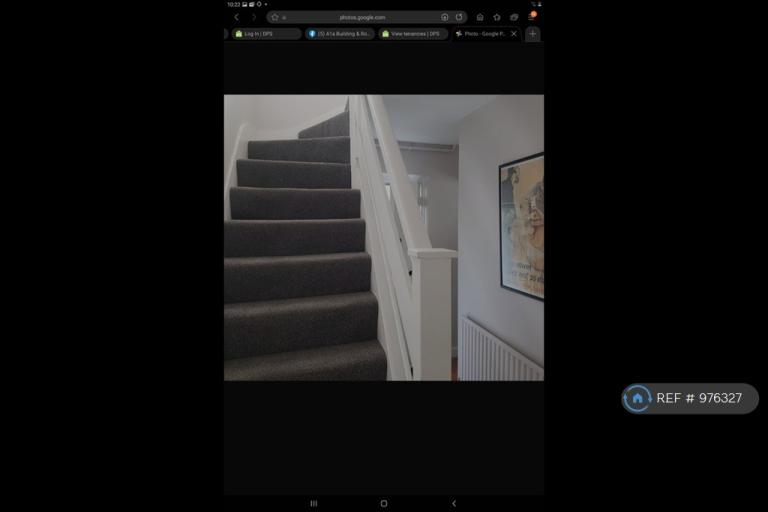 Room Westminster Avenue in Greater London