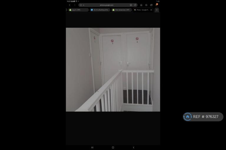 Room Westminster Avenue in Greater London