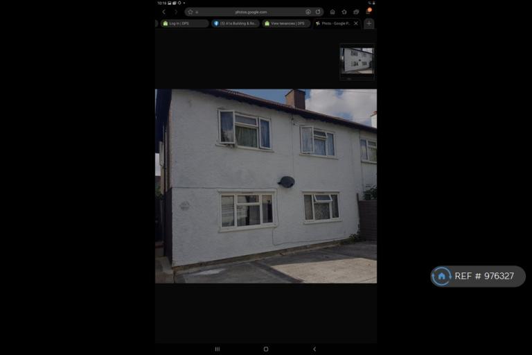 Room Westminster Avenue in Greater London