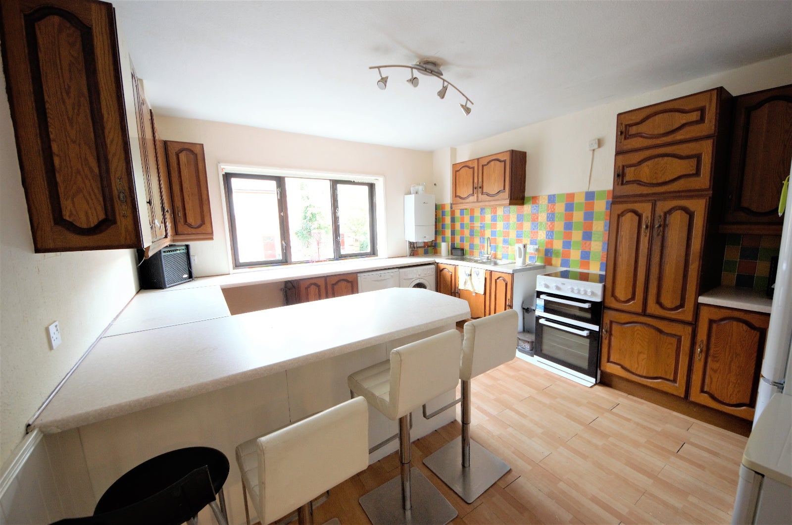 Flat Treaty Street in Greater London
