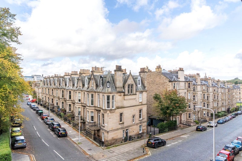 Flat Comely Bank Avenue in City of Edinburgh