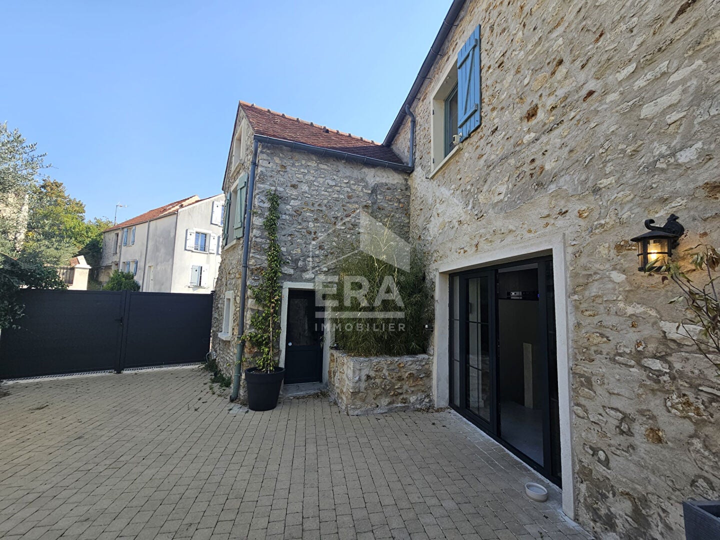 Maison Rue de Neauphle à Crespières