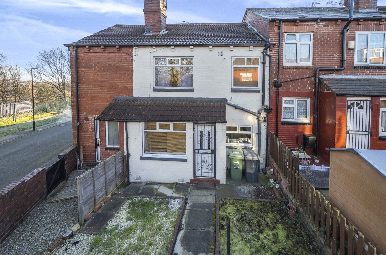 House Aviary Road in Leeds