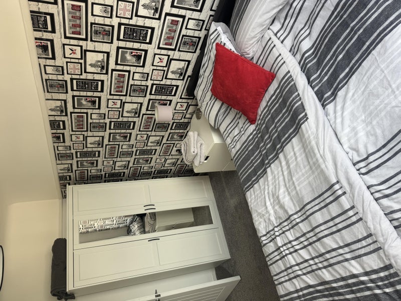 Room Bright Road in Poole