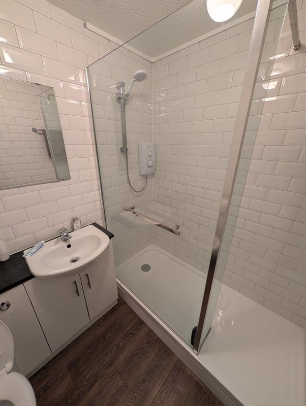 Room Riverview Place in Glasgow