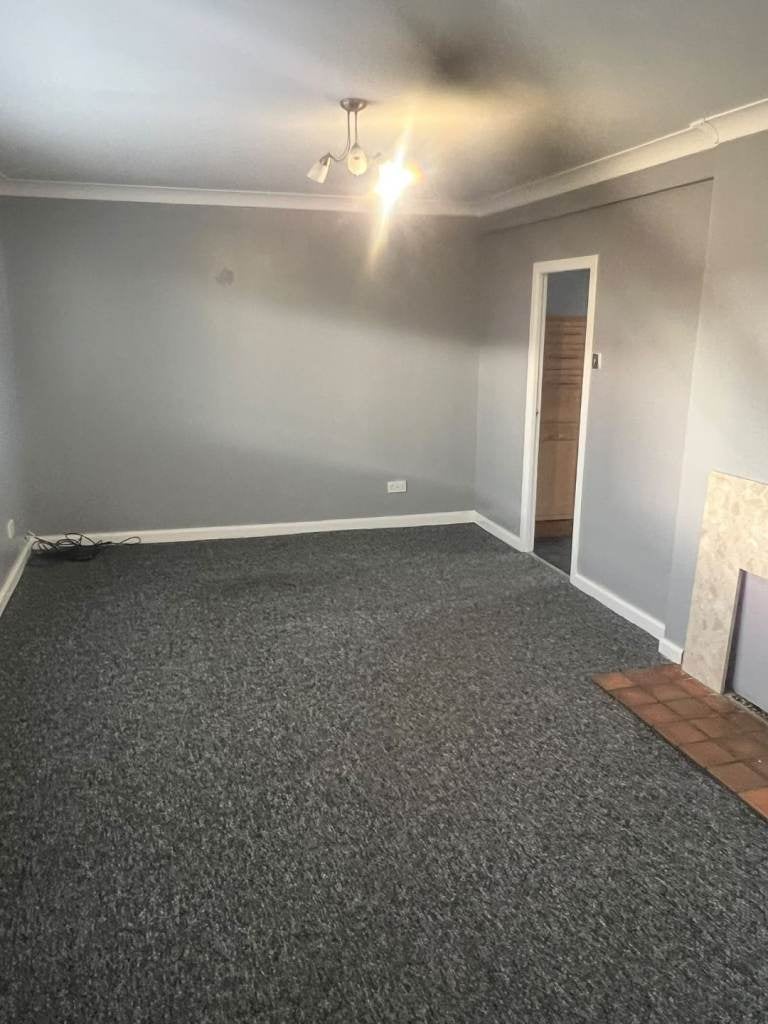 Flat Academy Street in Hurlford
