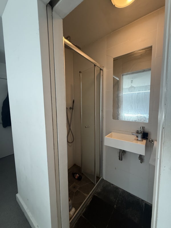 Room Fairfax Road in Greater London