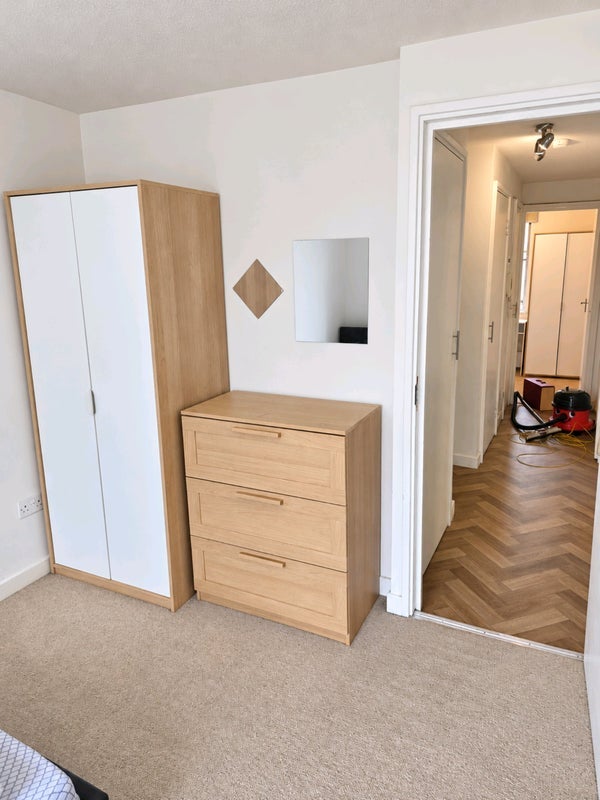 Room Lamb's Passage in Greater London