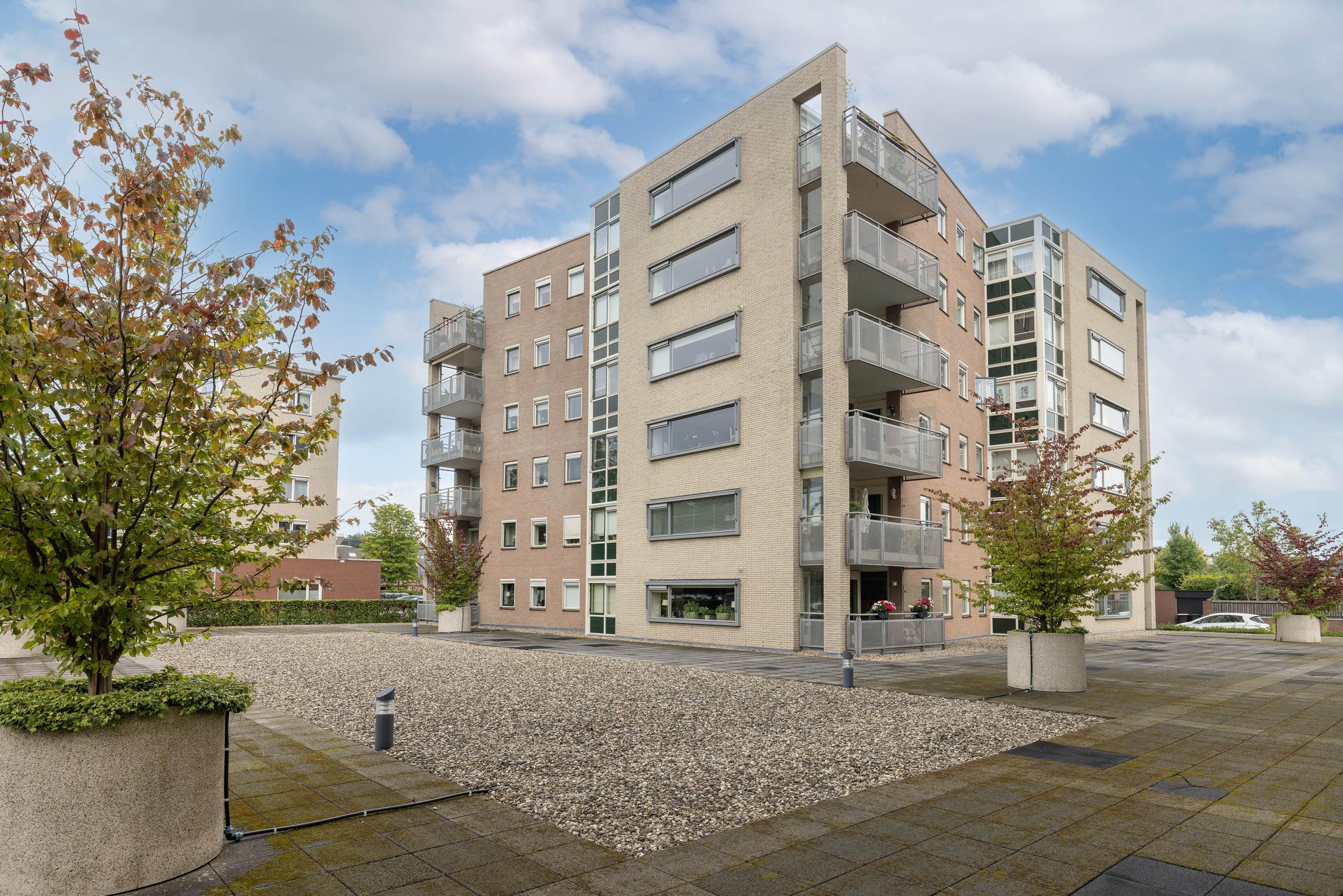 Appartement RWH Hofstede Crullstraat 43 in Borne
