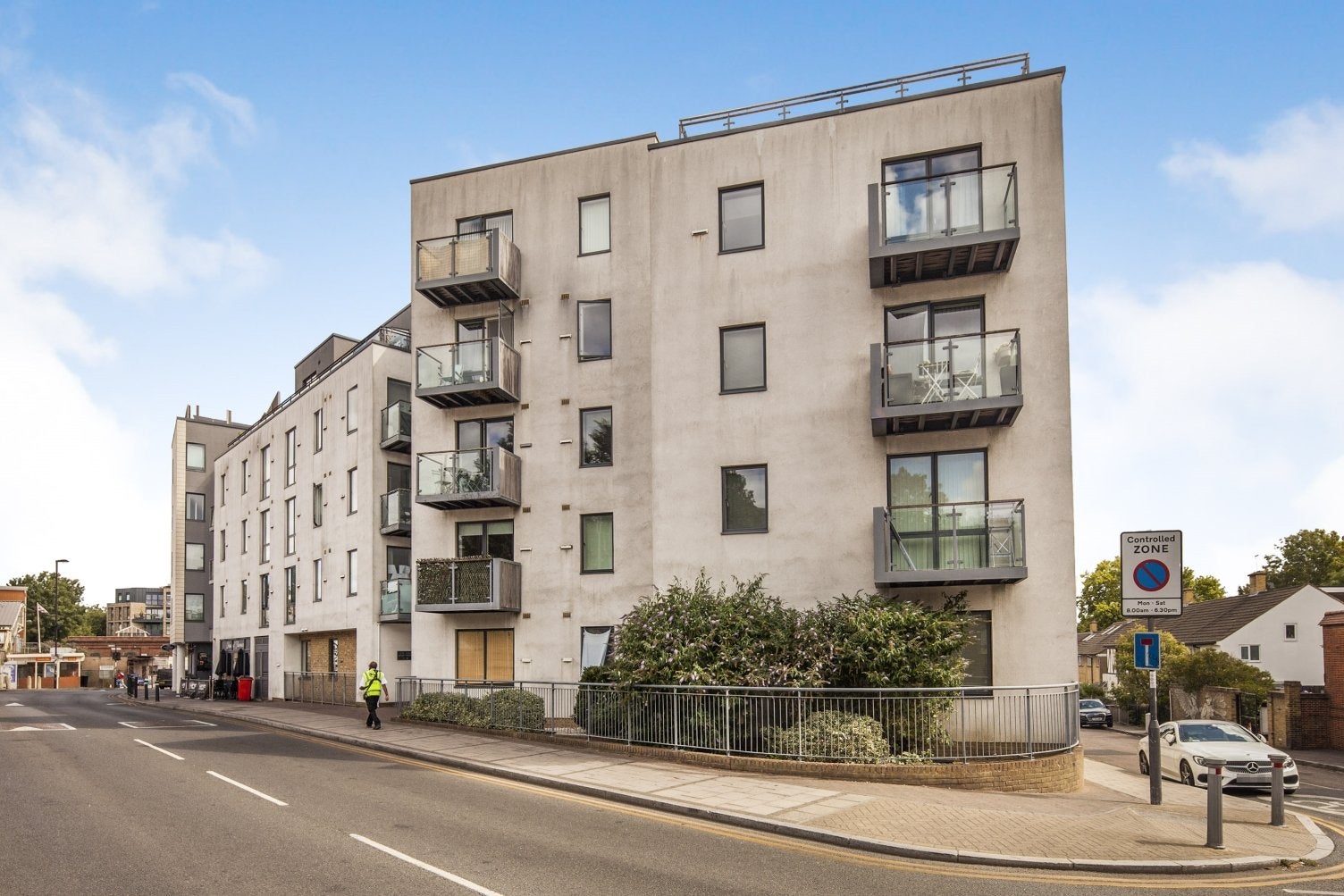 Flat Perry Hill in Greater London