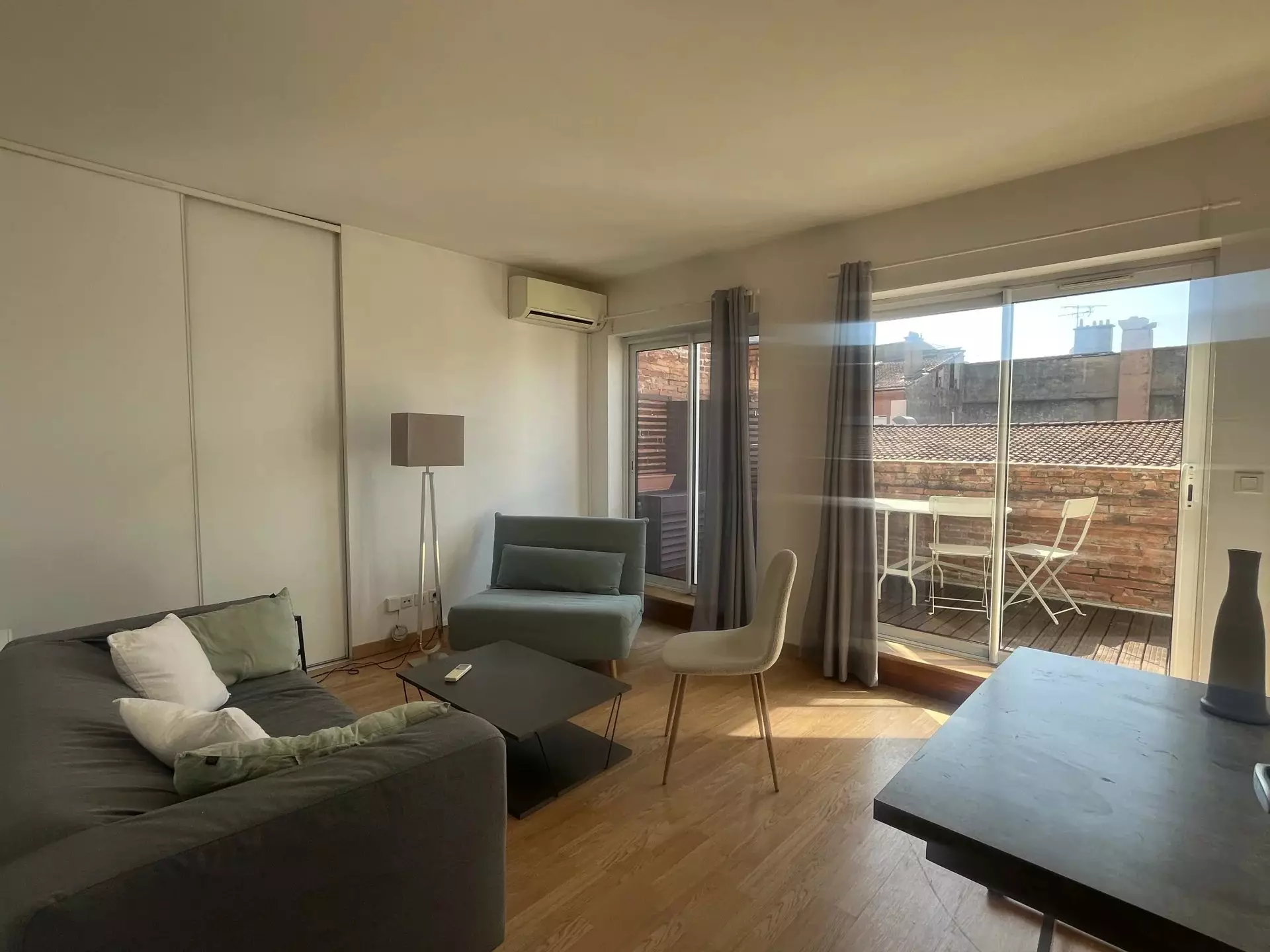 Flat Rue d'Alsace-Lorraine in Toulouse