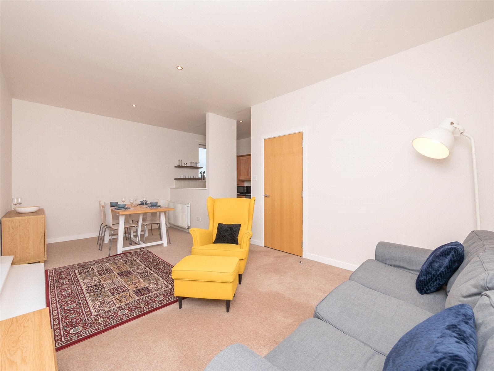 Flat East Cromwell Street in City of Edinburgh
