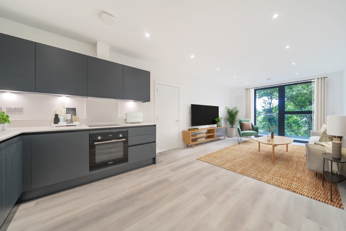 Flat Bourne Way in London