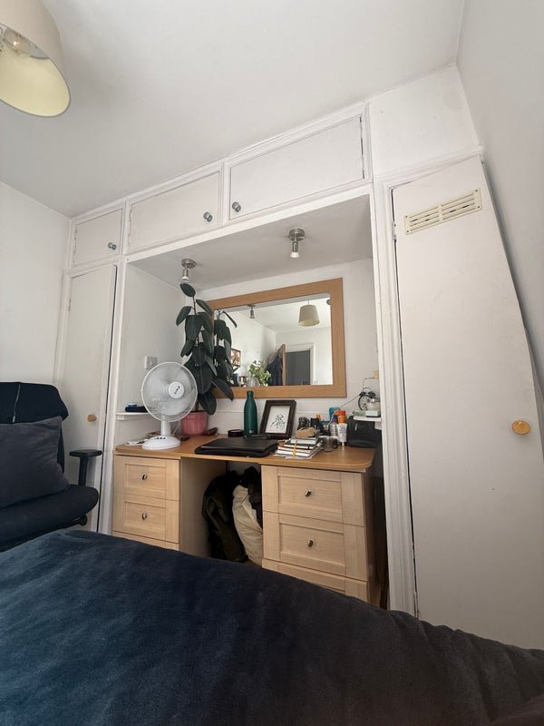 Room Elizabeth Avenue in Greater London