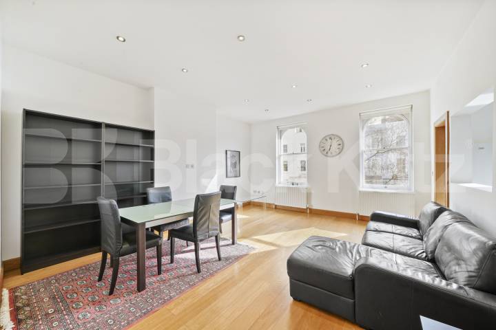 Flat Iverson Road in Greater London