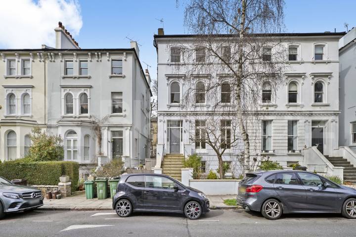 Flat Iverson Road in Greater London
