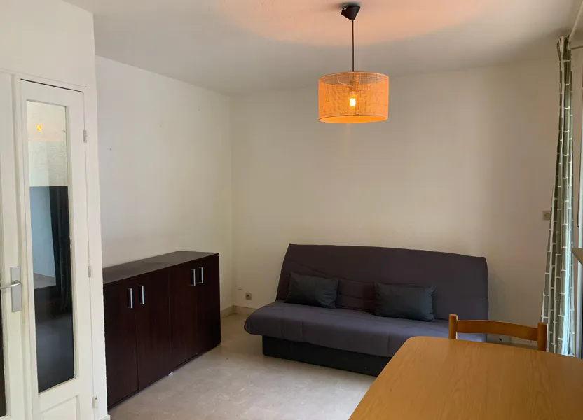 Flat Rue du Court de Gébelin in Nîmes
