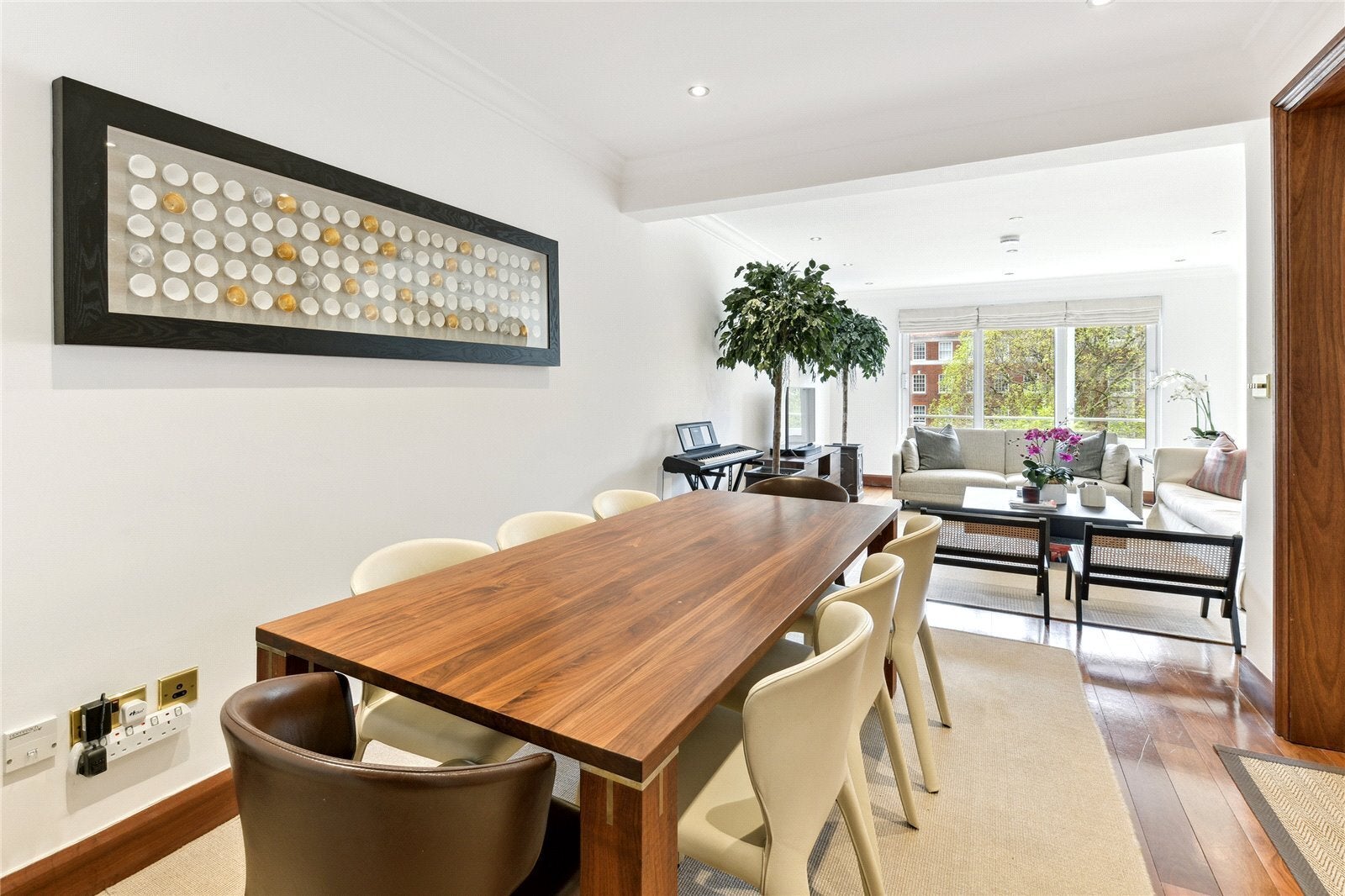Flat Montrose Court in City of Westminster